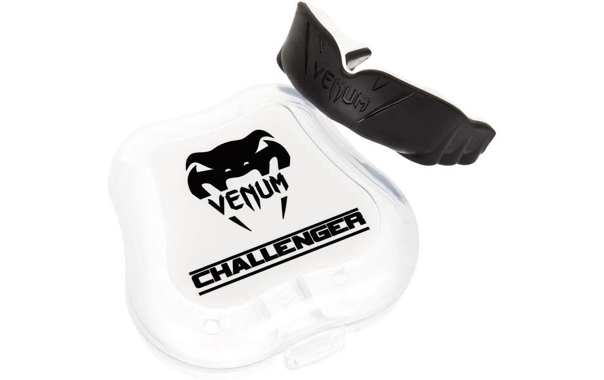 Venum Challenger Mouthguard Schwarz/Weiss Venum Challenger Mouthguard Schwarz/Weiss