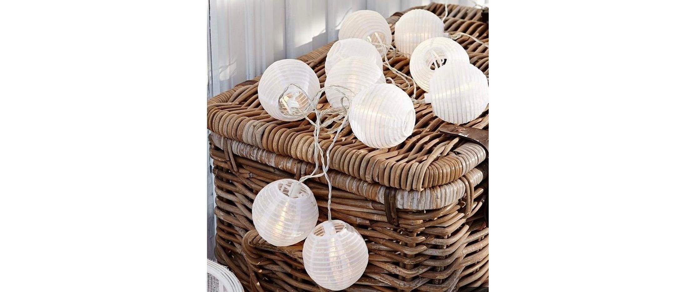 Dameco LED Solar Lichterkette mit 10 weissen Nylon Balls