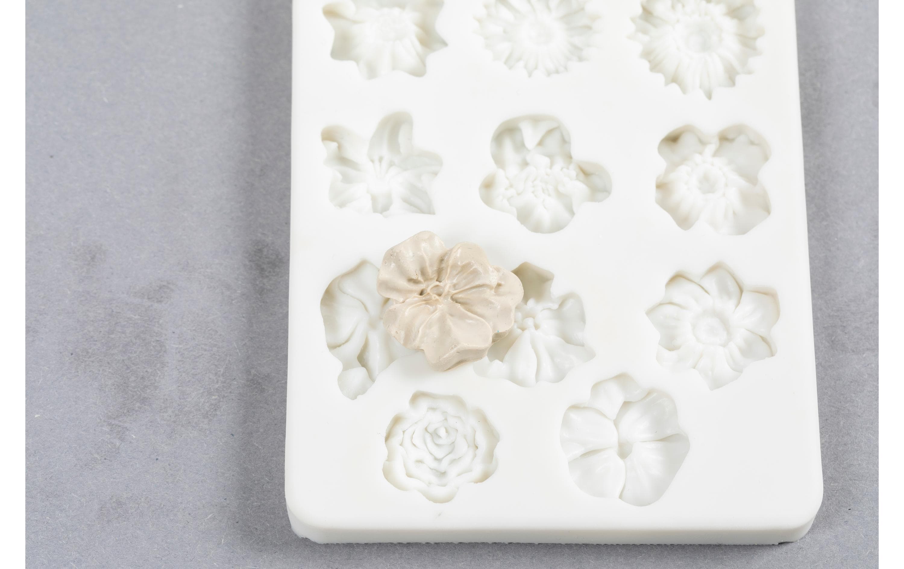 Creativ Company Schmuck Bastelset Blumendesign, Beige, Hellbeige