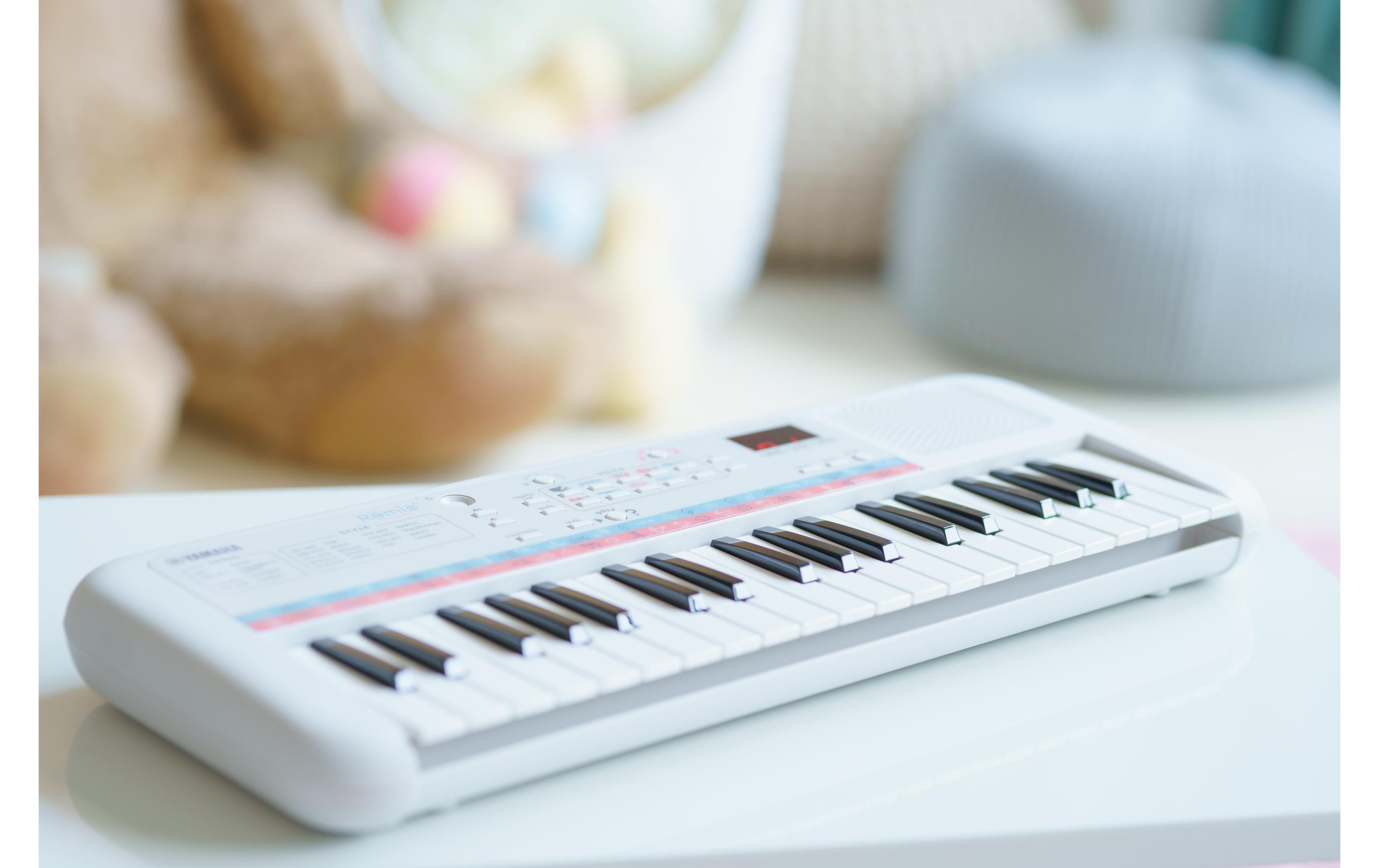 Yamaha Mini Keyboard Remie PSS-E30