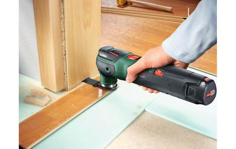 Bosch Multifunktionswerkzeug UniversalMulti 12 Solo Bosch Multifunktionswerkzeug UniversalMulti 12 Solo