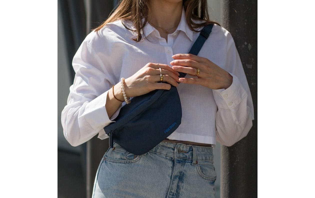 Racoon Bauchtasche Crossbody Bag Navy, 25 x 16 cm