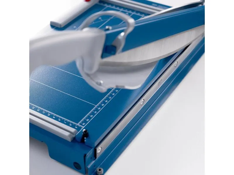 Dahle Hebelschneidegerät 561 A4 36 cm, 35 Blatt Dahle Hebelschneidegerät 561 A4 36 cm, 35 Blatt