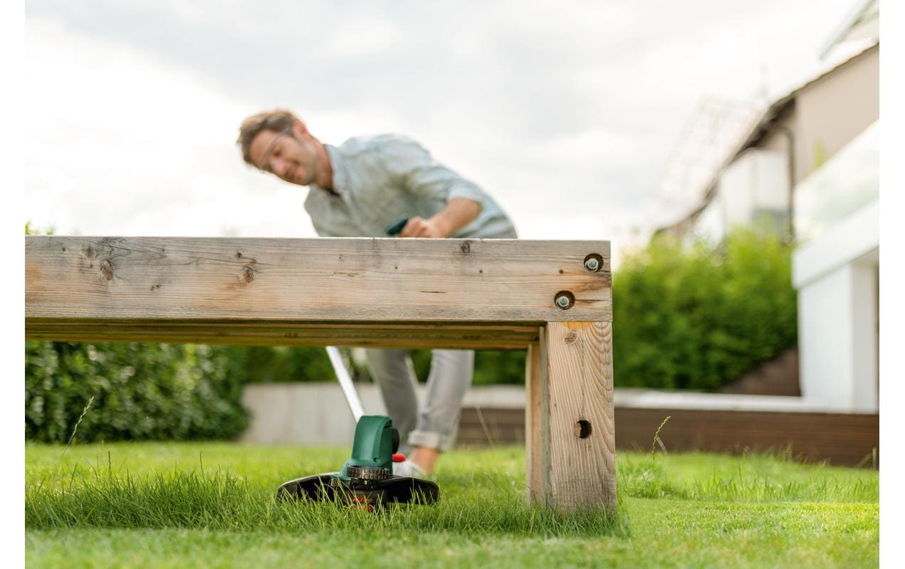 Bosch Akku-Rasentrimmer UniversalGrassCut 18 V-260 Set