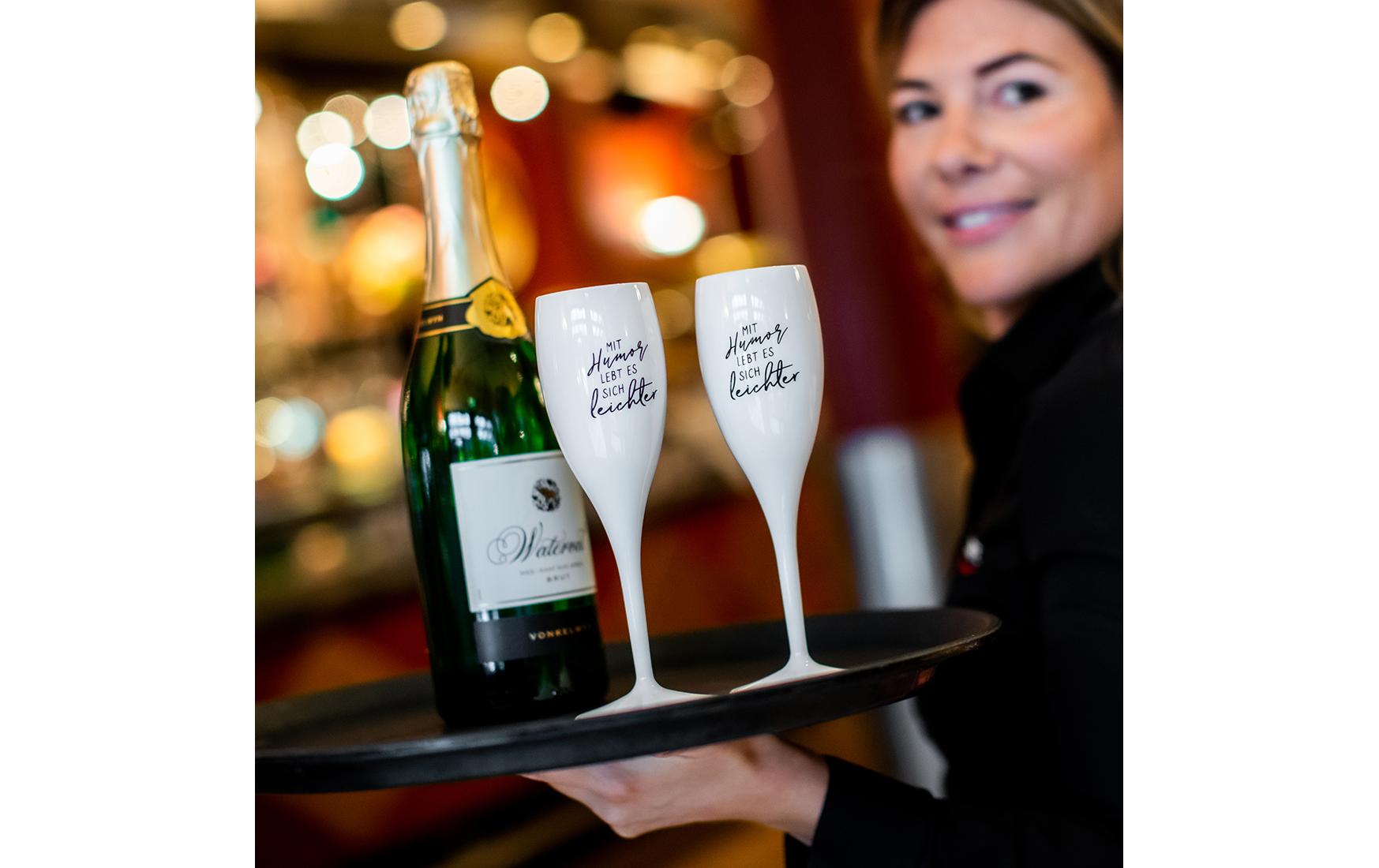 Koziol Sektglas Superglas Mit Humor lebt 100 ml, 1 Stück, Weiss