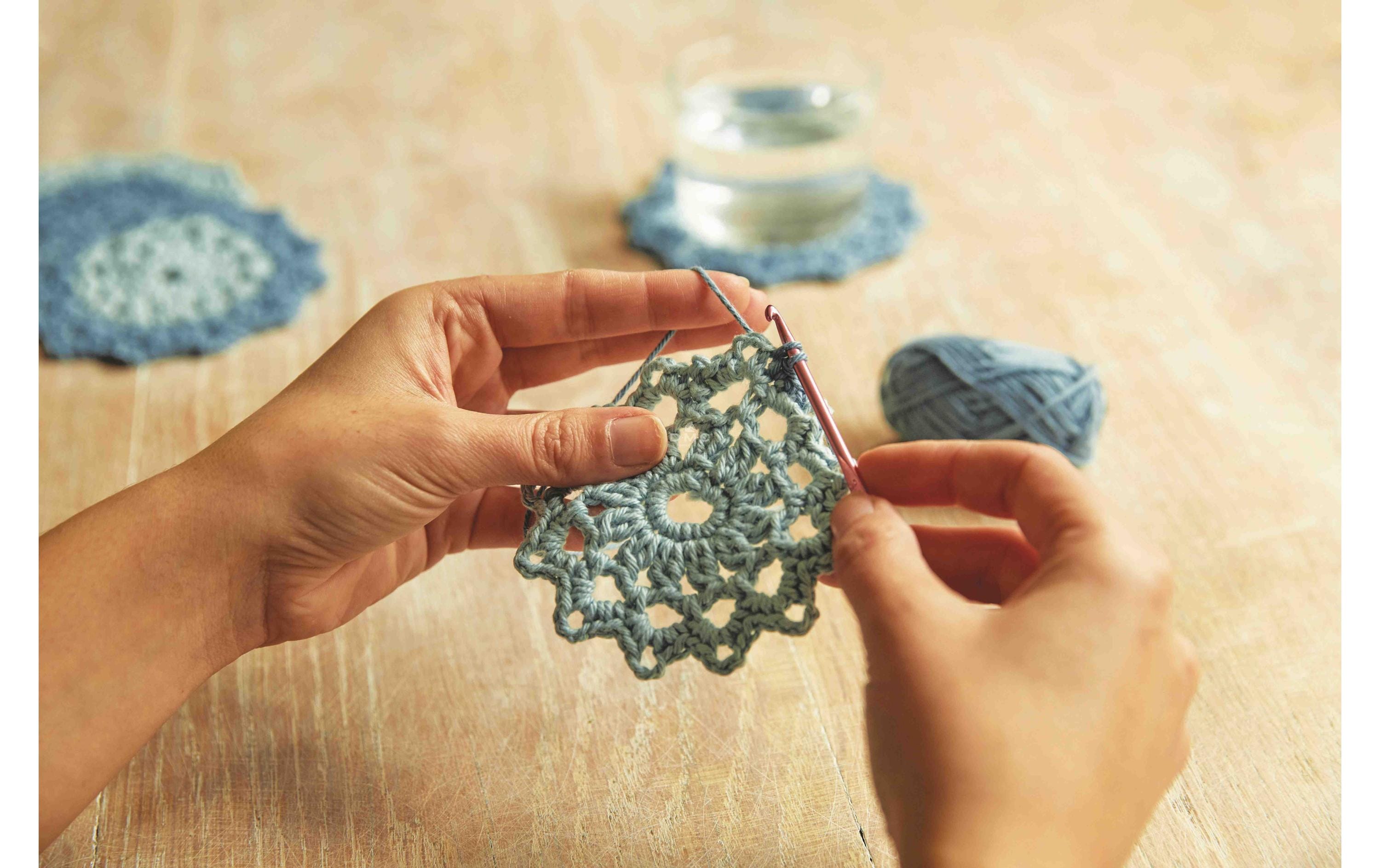 DMC Häkelset Mindful Making Mandala-Untersetzer, Ø 12.5 cm DMC Häkelset Mindful Making Mandala-Untersetzer, Ø 12.5 cm