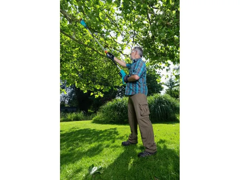 GARDENA Akku-Hochentaster Teleskop TCS 20/18 V P4A Set