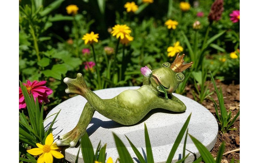 Dameco Dekofigur Froschkönig liegend 17 x 37 x 15 cm