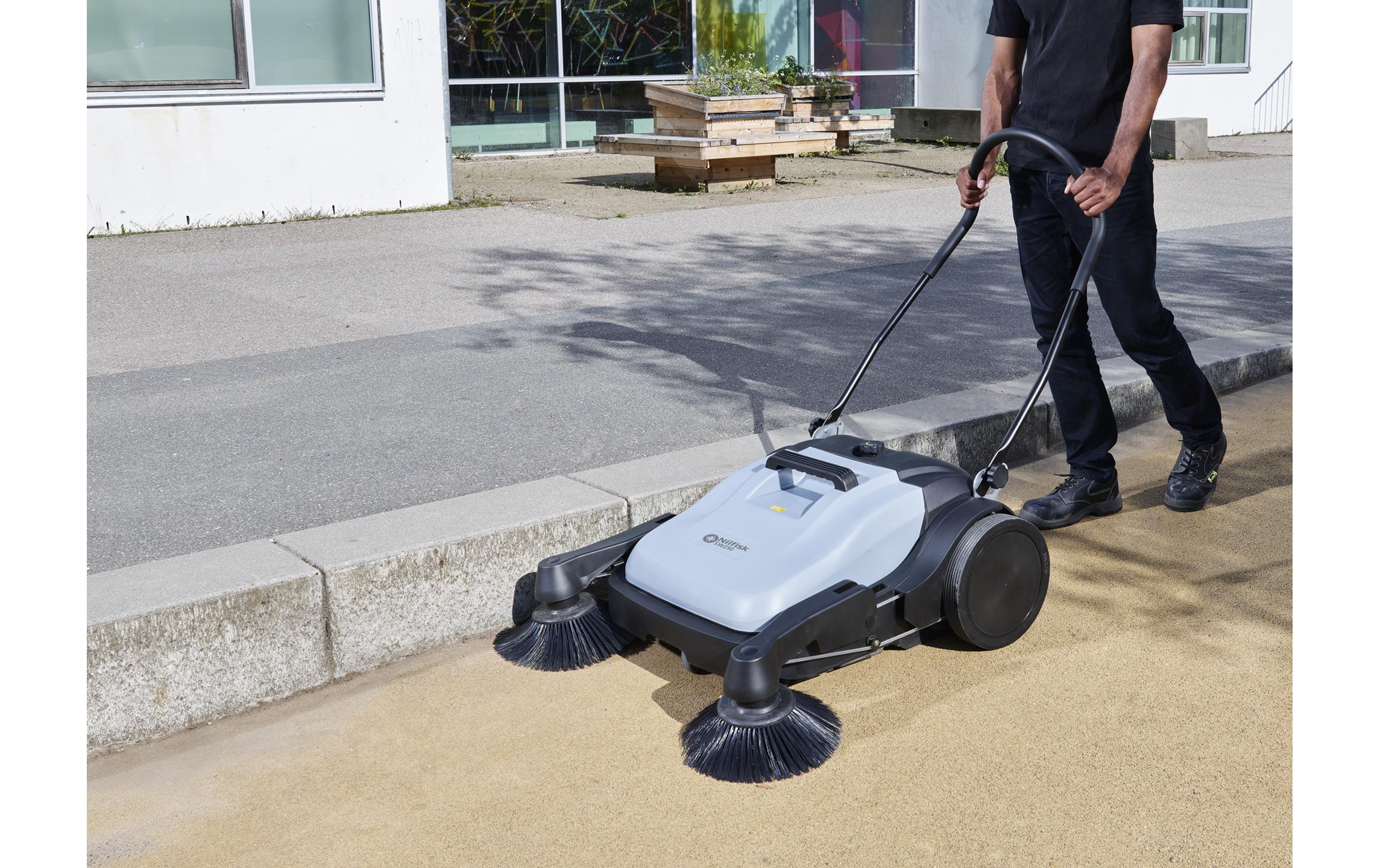 Nilfisk Kehrmaschine SW250 920