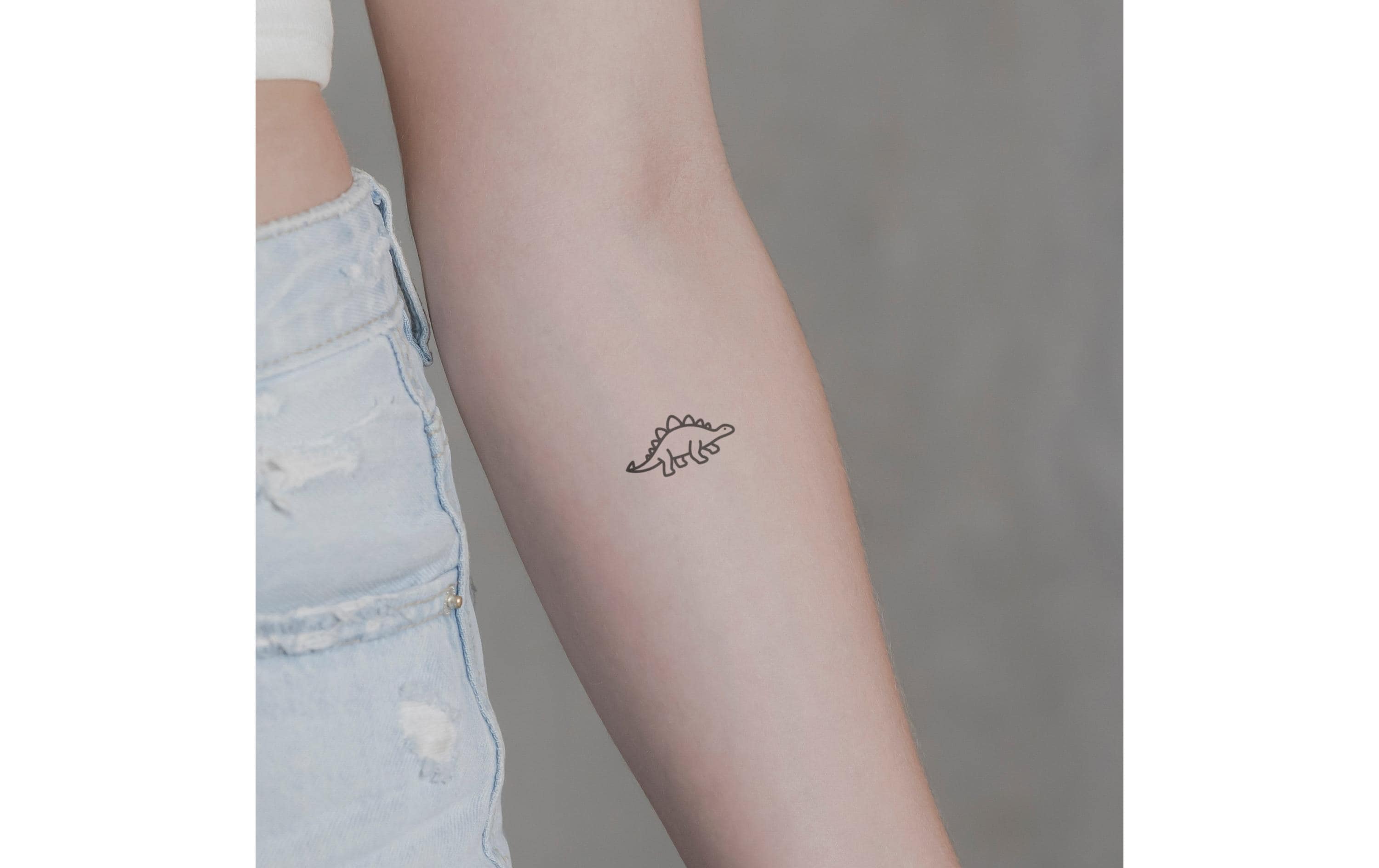 minink Tattoo Kleiner Stegosaurus Grösse: S (3.0 cm x 1.4 cm)