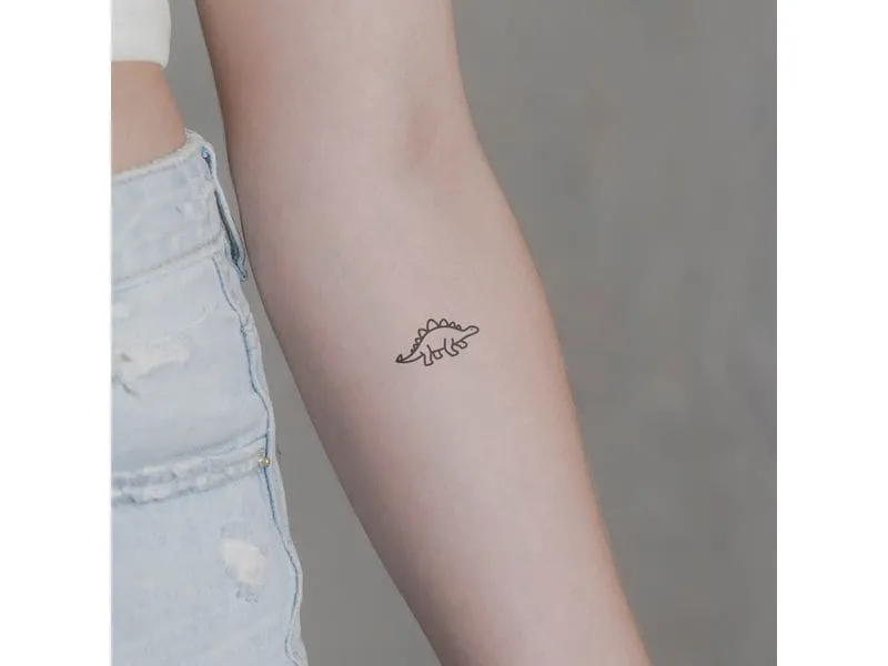 minink Tattoo Kleiner Stegosaurus Grösse: S (3.0 cm x 1.4 cm)