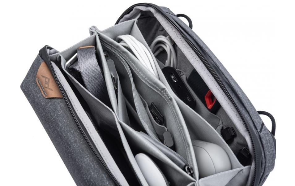 Peak Design Tech Pouch PFAS free Charcoal