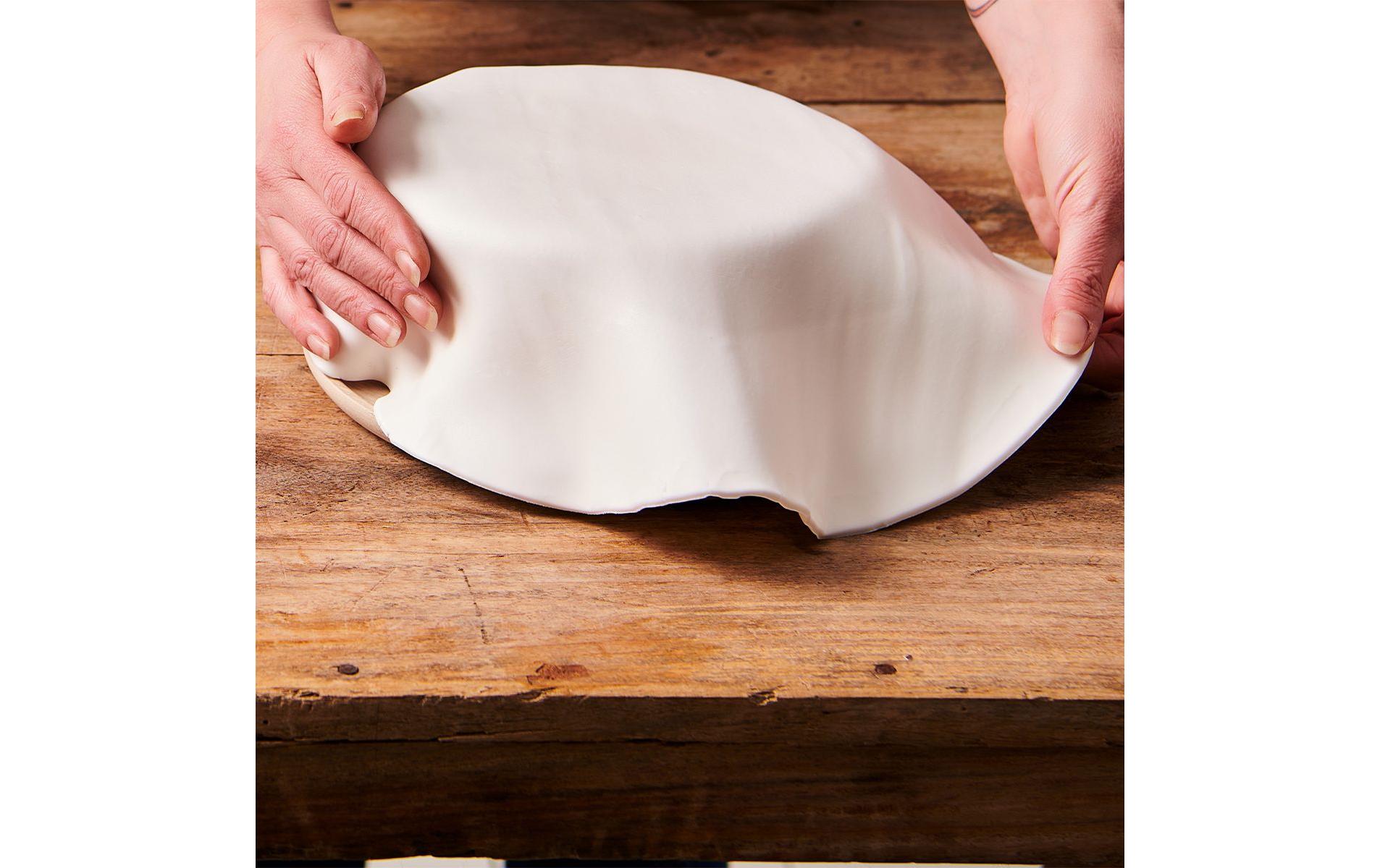 Funcakes Ausgerollte Fondant Decke Weiss, 430g Funcakes Ausgerollte Fondant Decke Weiss, 430g