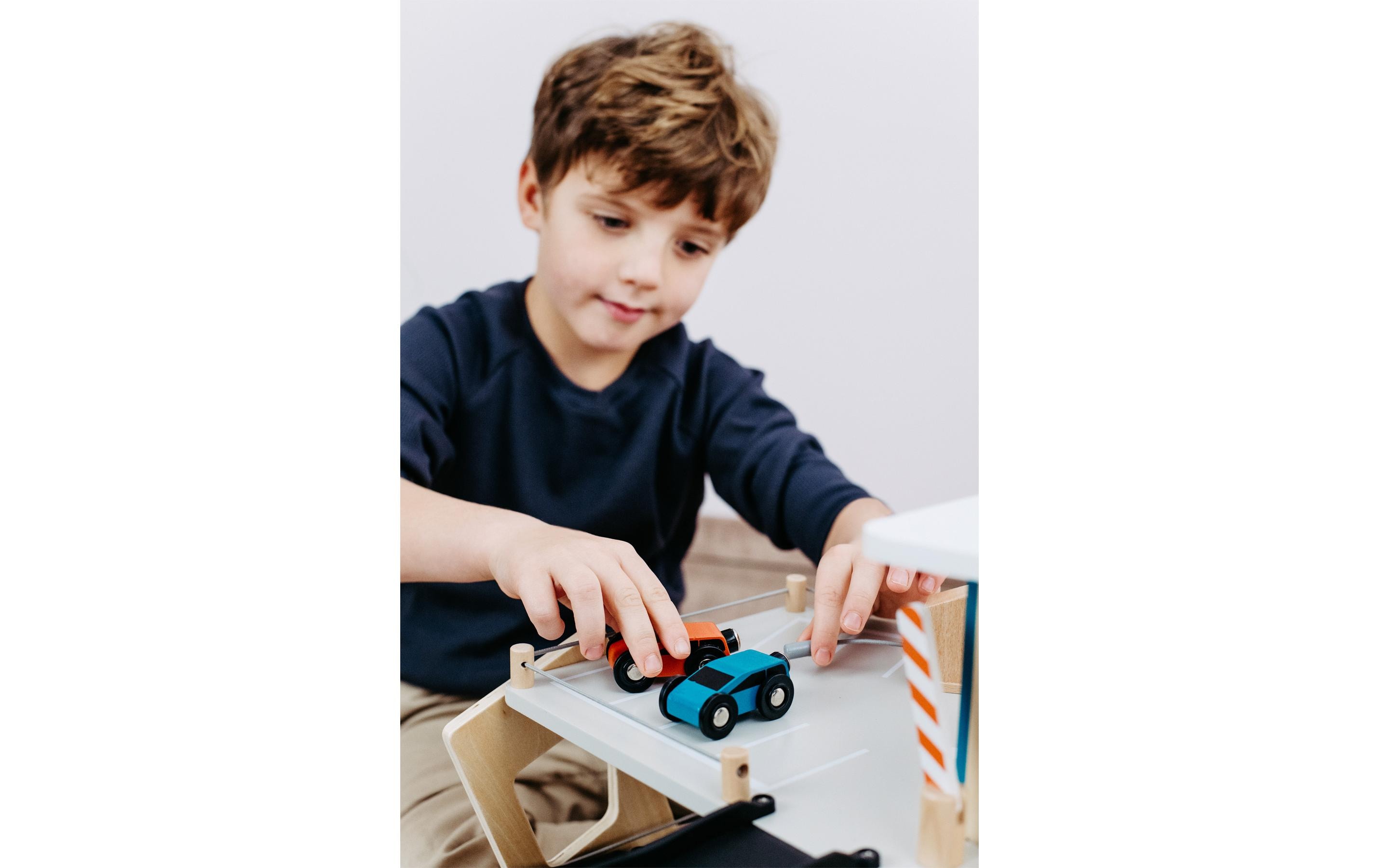 small foot Parkhaus Rallye