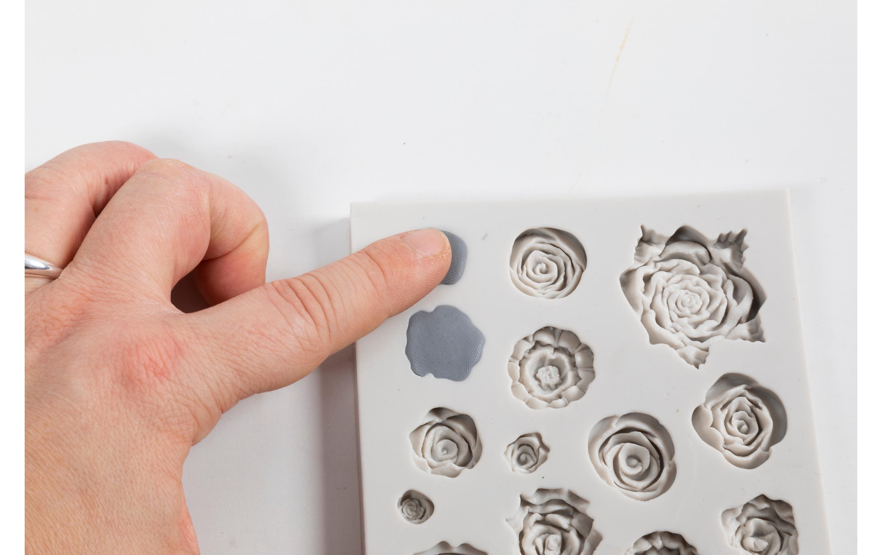 Creativ Company Schmuck Bastelset Rosen, Schwarz/Weiss