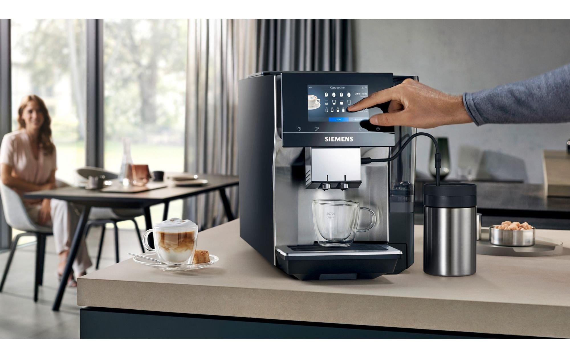 Siemens Kaffeevollautomat EQ700 Classic TP715D01 Braun Siemens Kaffeevollautomat EQ700 Classic TP715D01 Braun