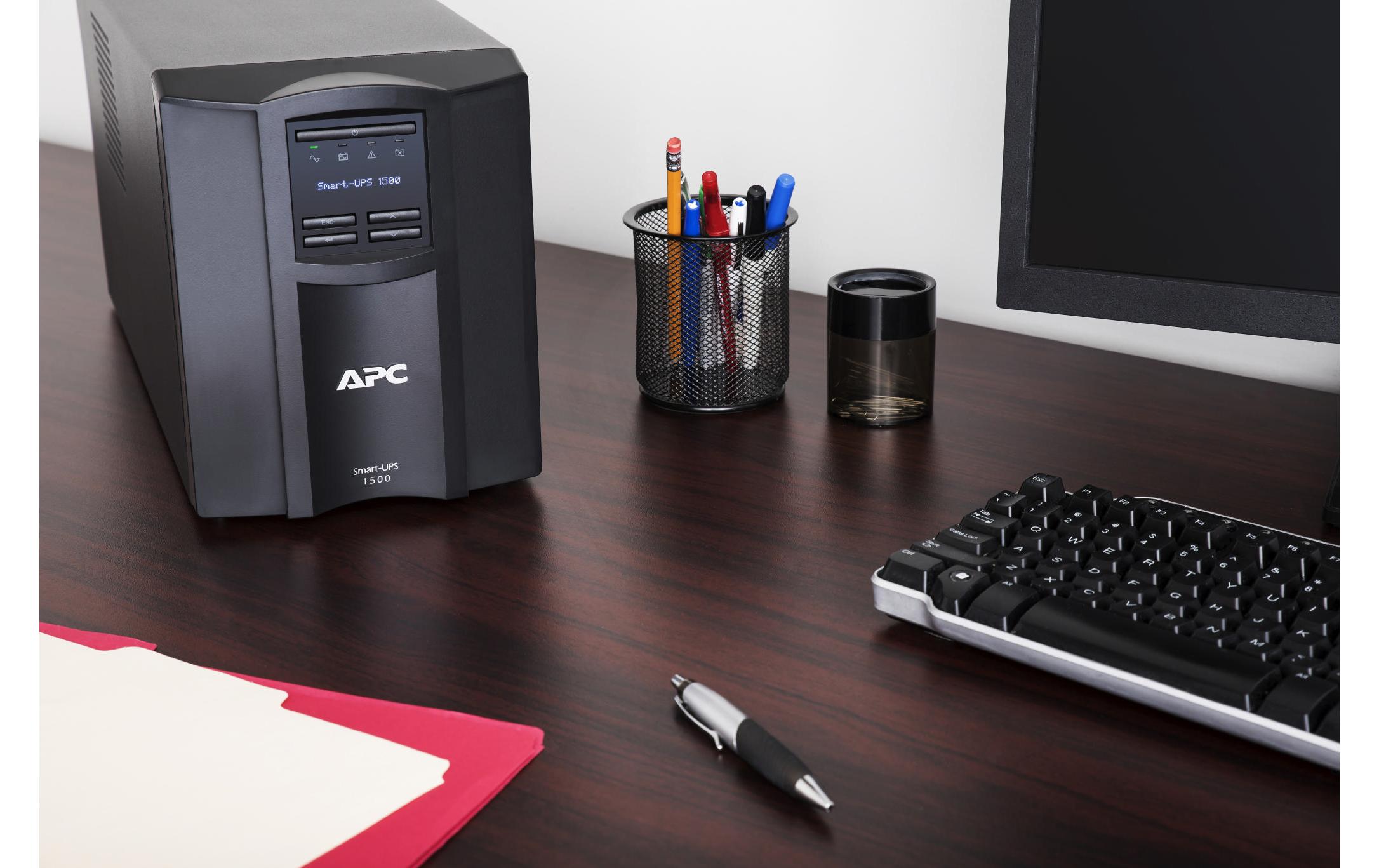 APC USV SMT1500IC 1500 VA / 980 W