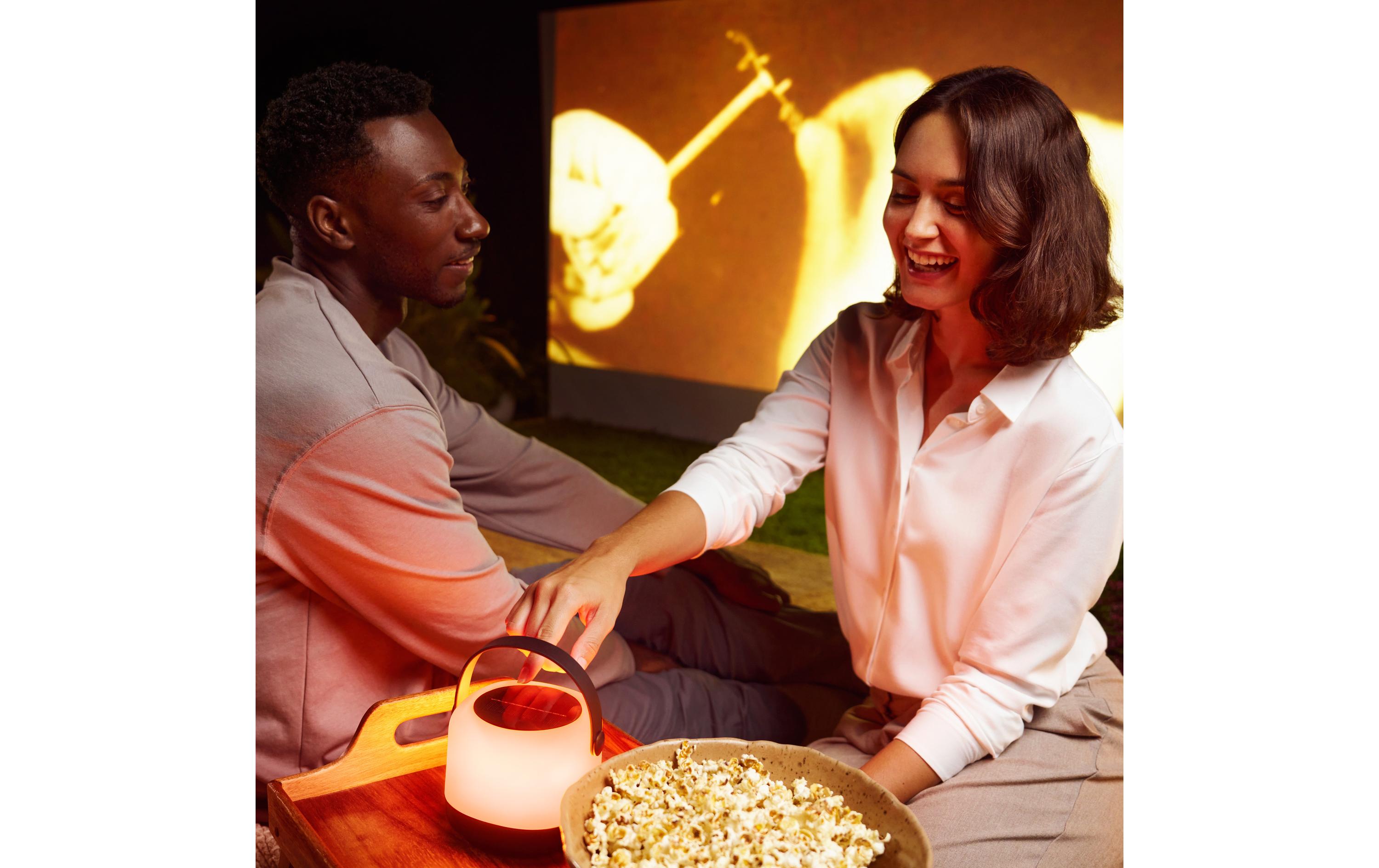 Philips Alula tragbare Solarleuchte, 3000K und RGB, USB, IP44 Weiss