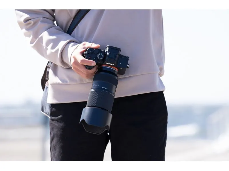 Tamron Zoomobjektiv AF 50-300mm F/4.5-6.3 Di III VC VXD Tamron Zoomobjektiv AF 50-300mm F/4.5-6.3 Di III VC VXD