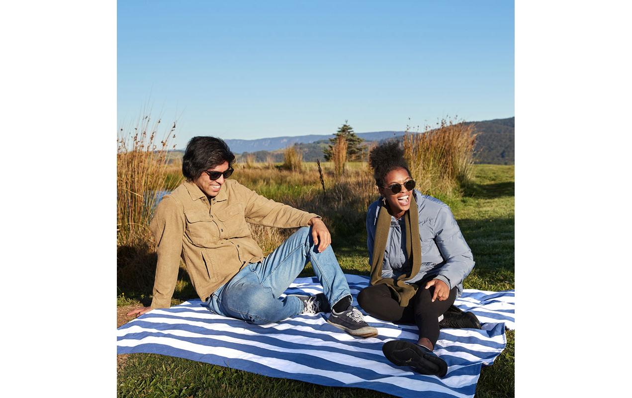 Dock & Bay Picknickdecke Whitsunday Blue 170 x 240 cm