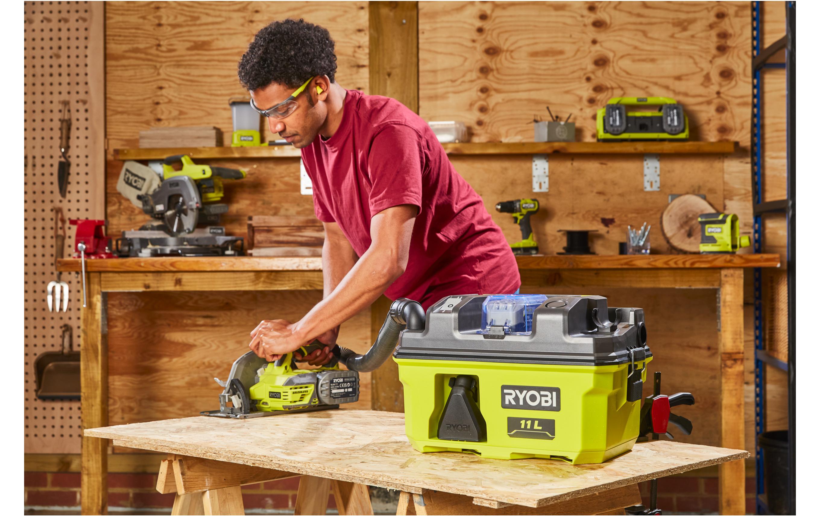 RYOBI Akku-Nass-/Trockensauger RV1811-0 ohne Akku und Ladegerät