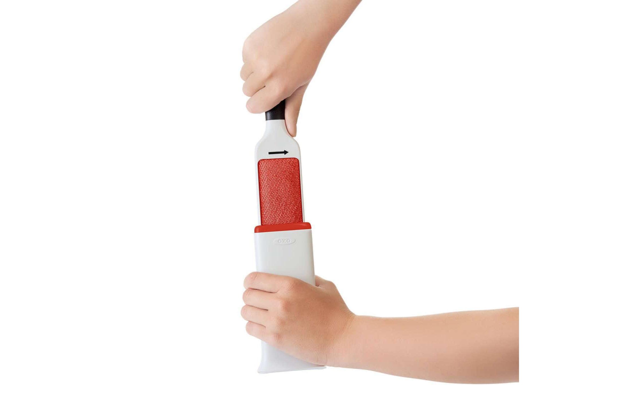 Oxo Good Grips Kleiderbürste FurLifter Rot/Schwarz/Weiss