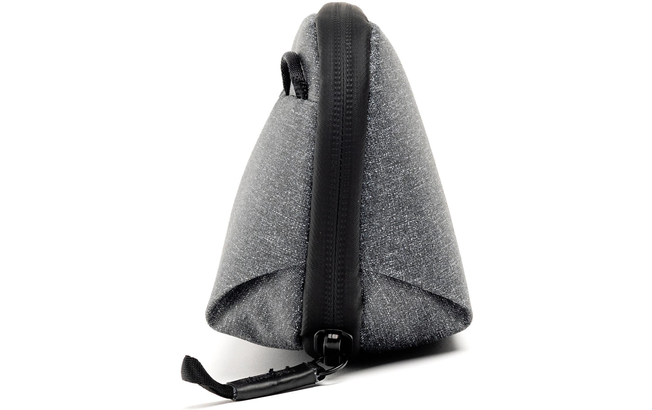 Peak Design Kleine Tech-Tasche Holzkohle