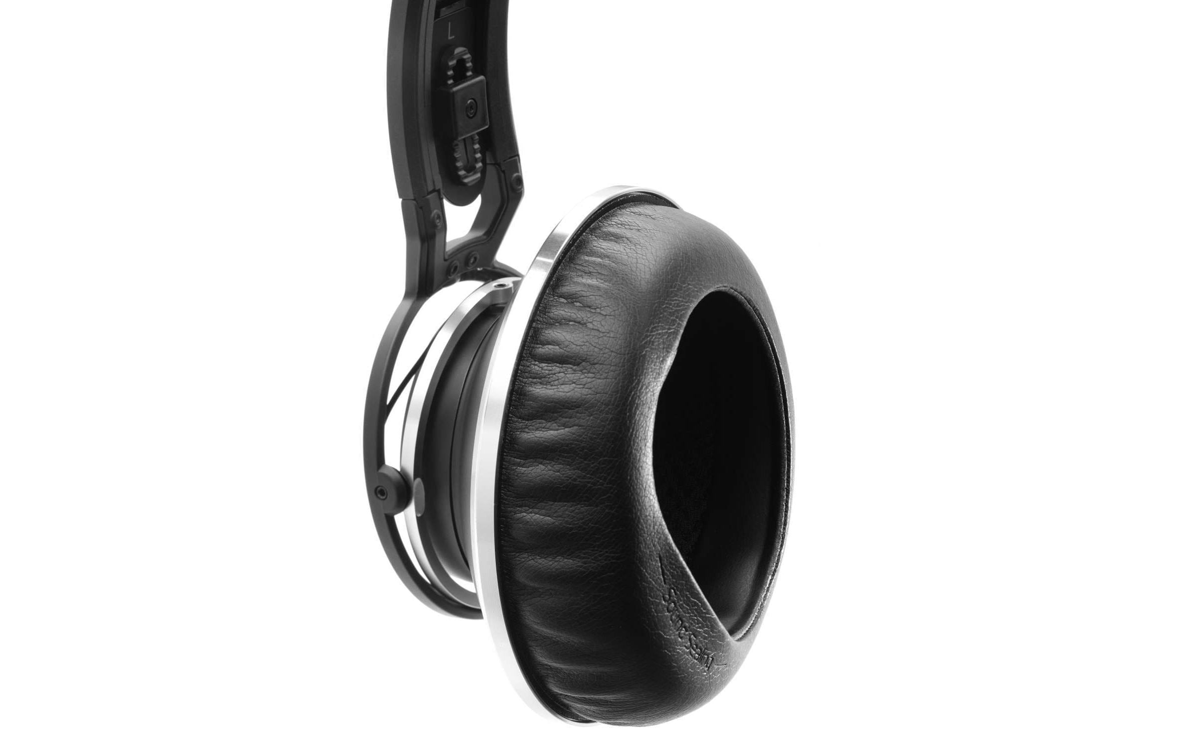 AKG Over-Ear-Kopfhörer K872 Schwarz