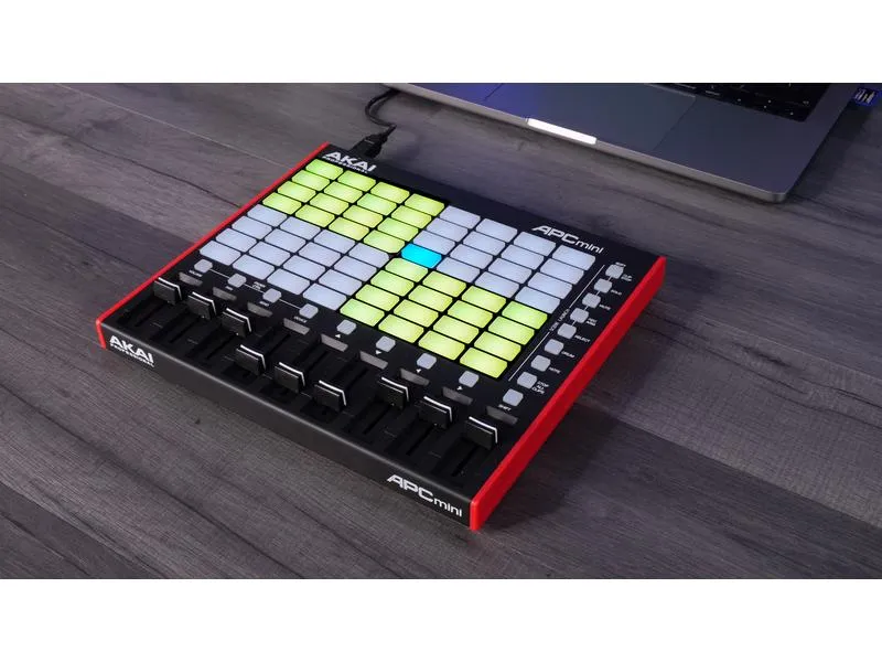 Akai Controller APC Mini – MK2 Akai Controller APC Mini – MK2