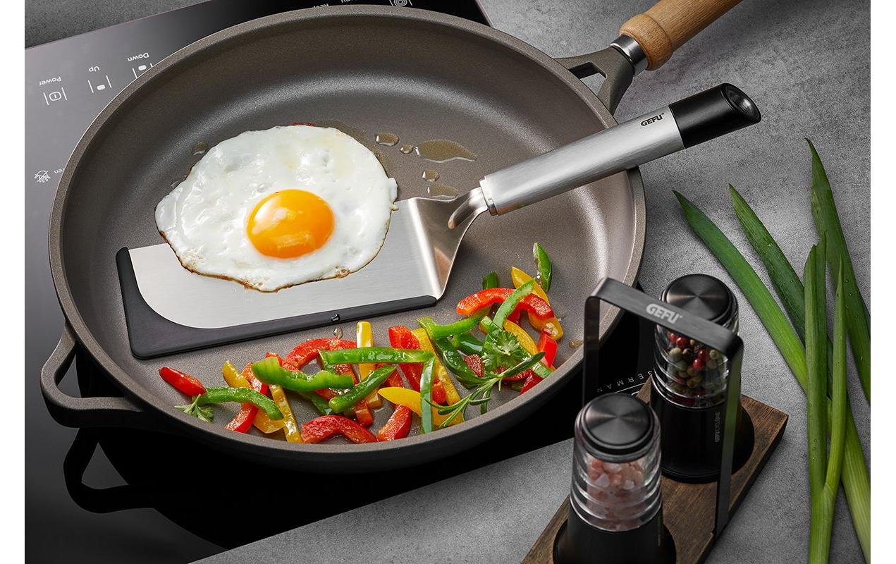 GEFU Pfannenwender Primeline 32.5 cm, Schwarz/Silber