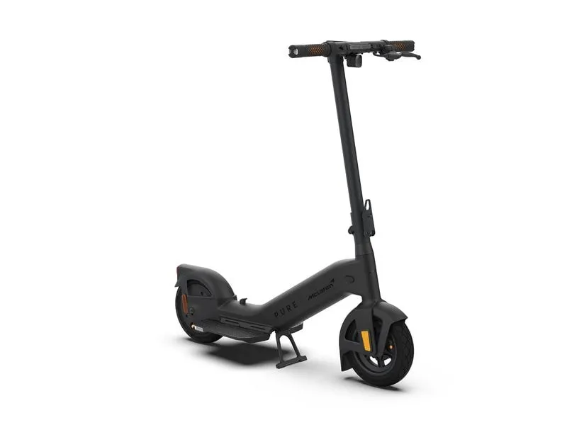 Pure Electric E-Scooter x Mac Laren Schwarz Pure Electric E-Scooter x Mac Laren Schwarz