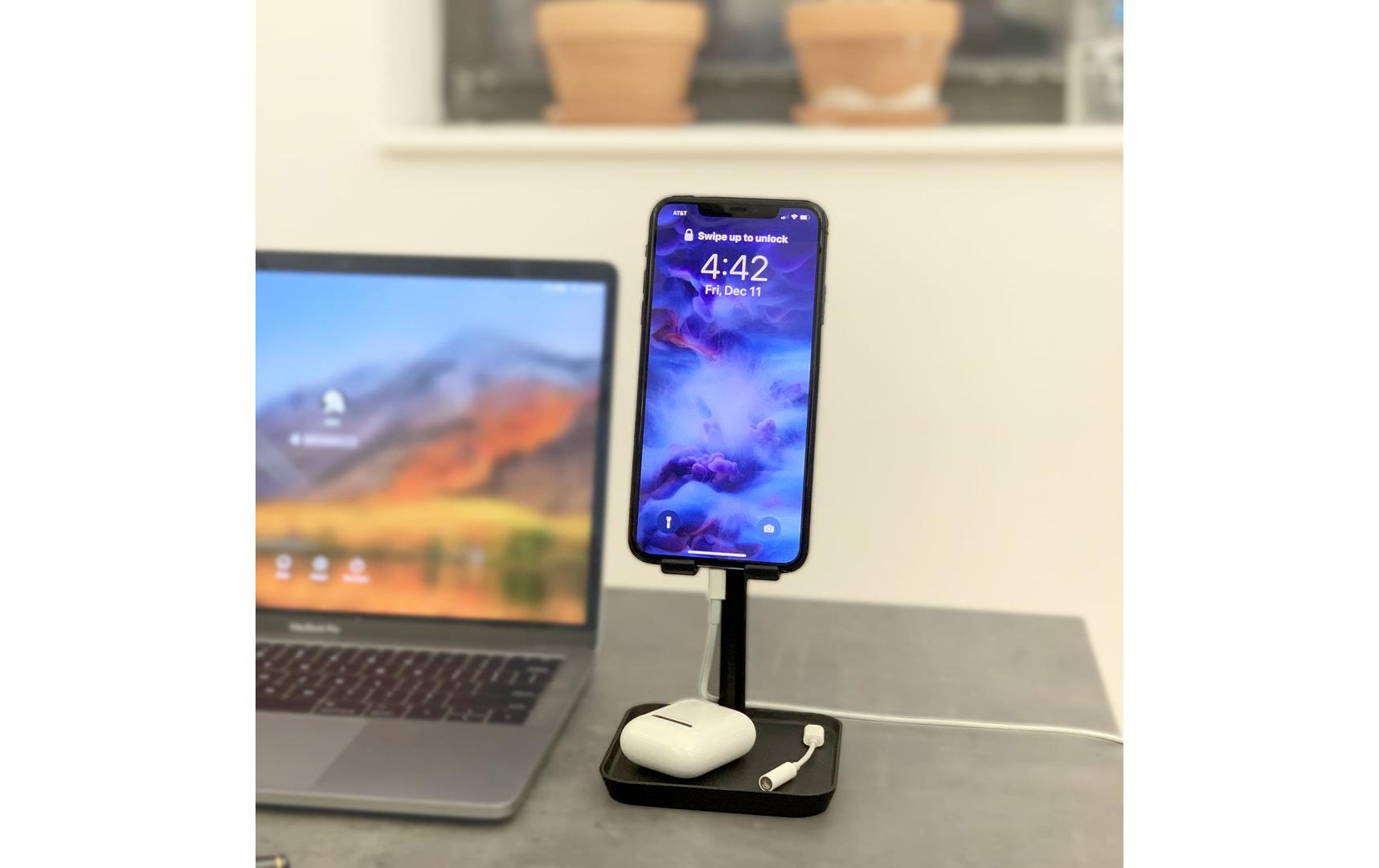 Kikkerland Smartphone- Halter Schwarz Kikkerland Smartphone- Halter Schwarz