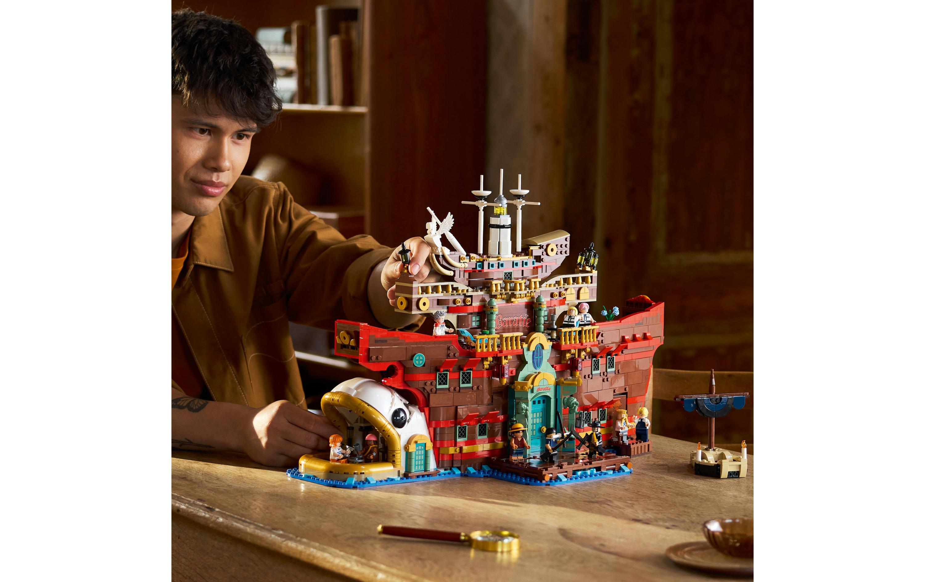 LEGO® Baratié, das Schwimmende Restaurant 75640