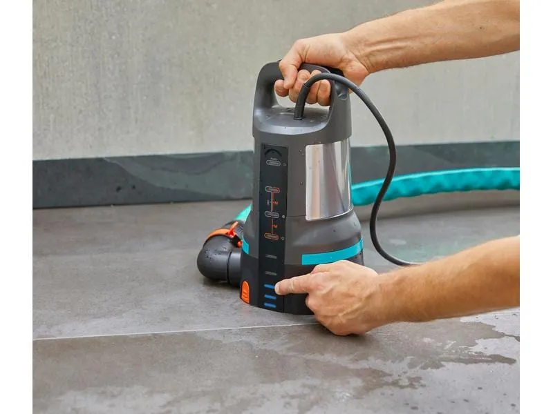GARDENA Klarwasserpumpe 11000 Aquasensor GARDENA Klarwasserpumpe 11000 Aquasensor