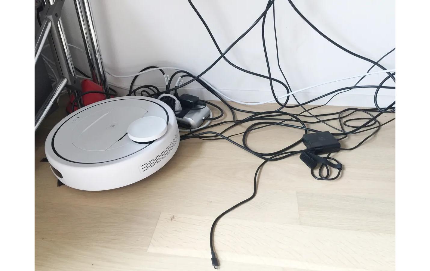 Max Hauri Kabelbox klein Weiss