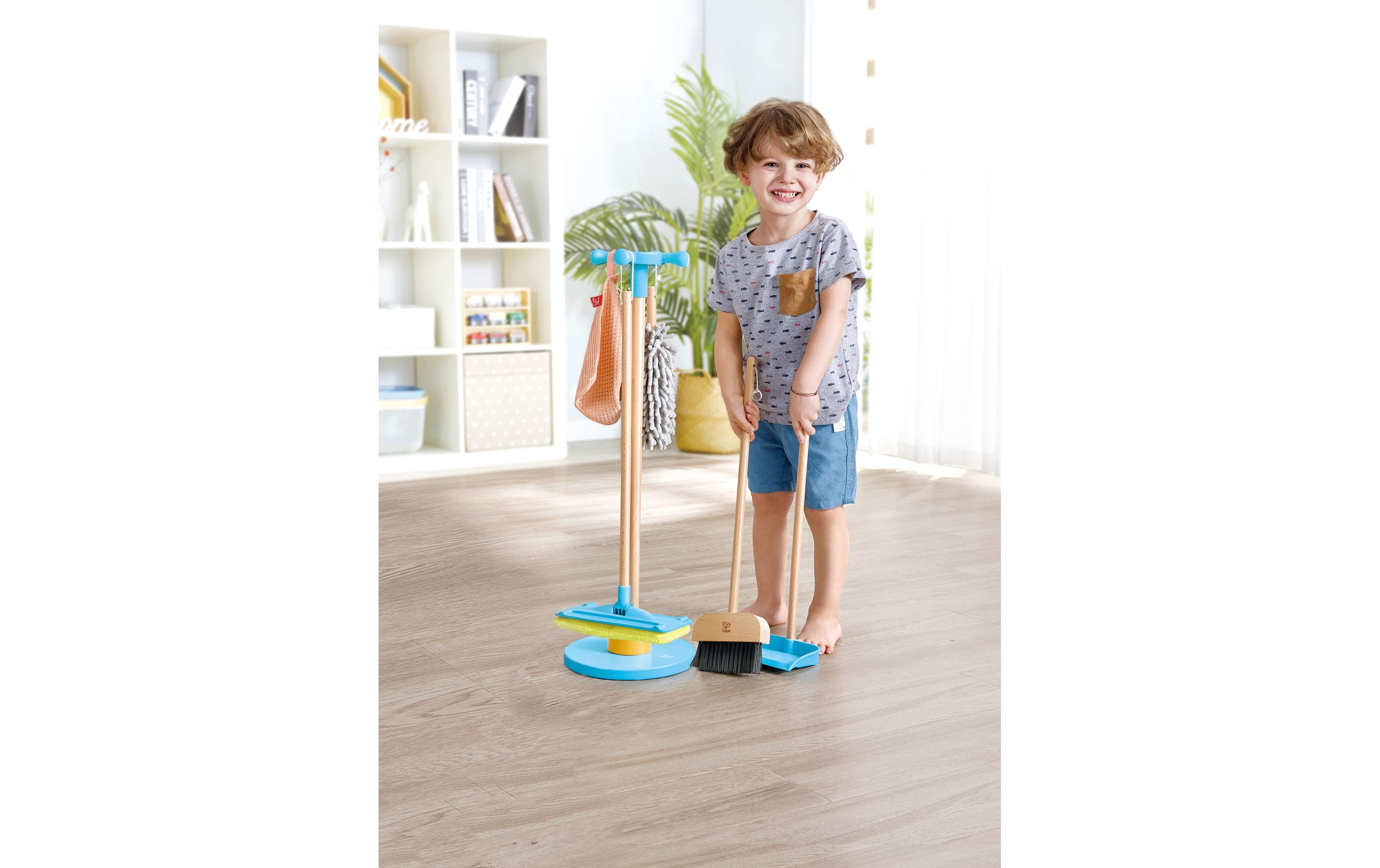 Hape Reinigungs-Spielzeug Clean Up Broom Set