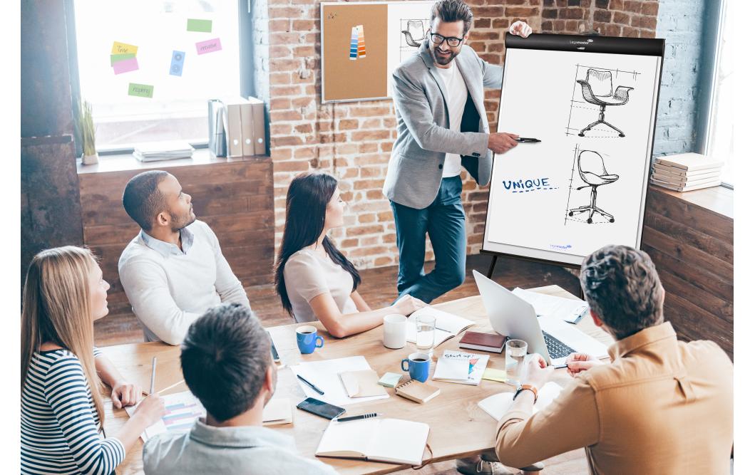 Legamaster Flipchart Uni Triangle 68 x 105 cm mit Stativ-Beine