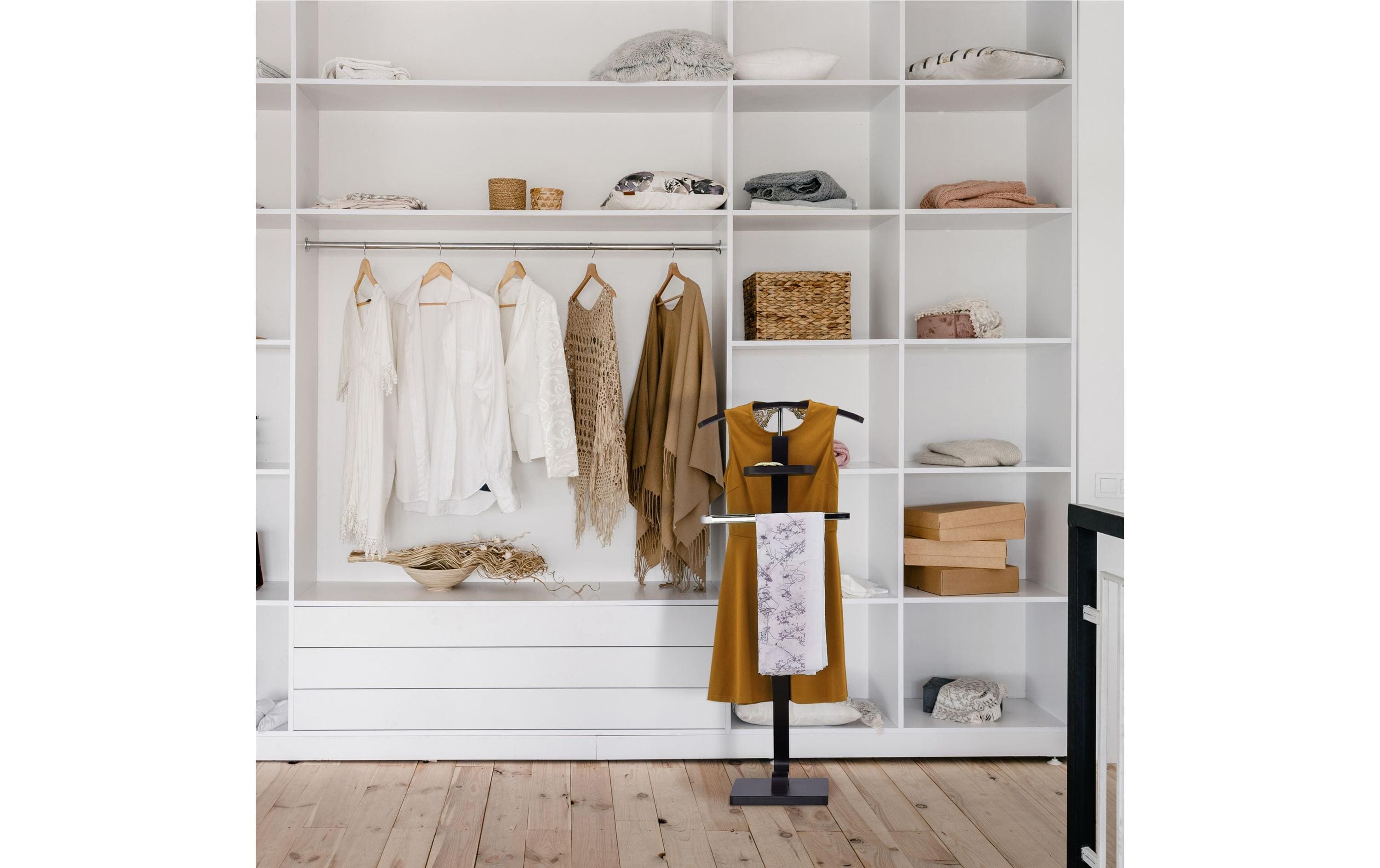 relaxdays Garderobenständer 112 x 46 x 32 cm, Schwarz/Silber