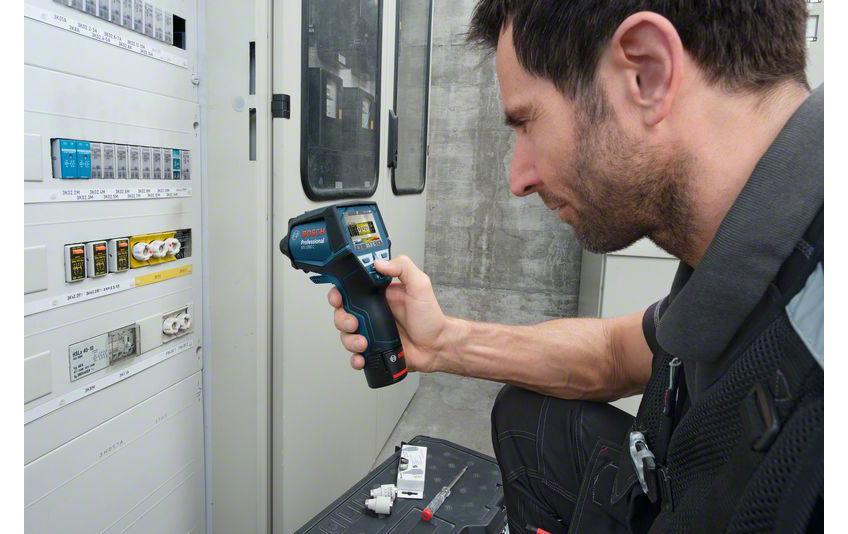 Bosch Professional Temperatur- und Feuchtigkeitsmessgerät GIS 1000 C, 12 V Akku Bosch Professional Temperatur- und Feuchtigkeitsmessgerät GIS 1000 C, 12 V Akku