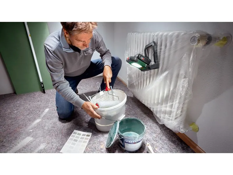 Bosch Arbeitsleuchte UniversalWorkLight 18 V 2100 lm Bosch Arbeitsleuchte UniversalWorkLight 18 V 2100 lm
