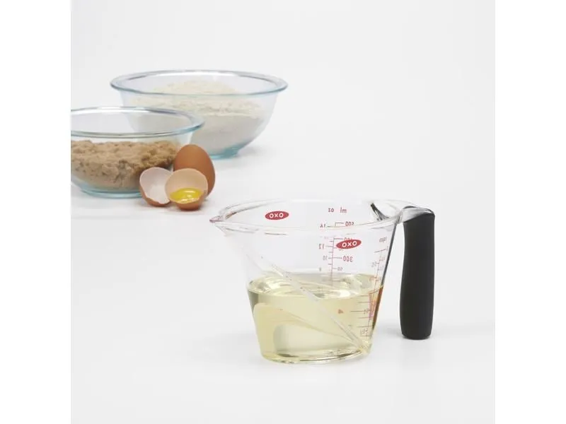 Oxo Good Grips Messbecher 2.5 dl, Schwarz/Transparent Oxo Good Grips Messbecher 2.5 dl, Schwarz/Transparent