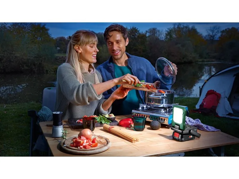 Bosch Akku-LED-Leuchte EasySpotLight 18 V-400