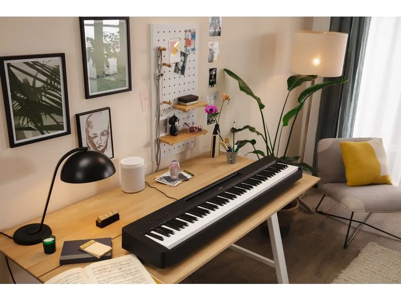 Yamaha E-Piano P-145BT
