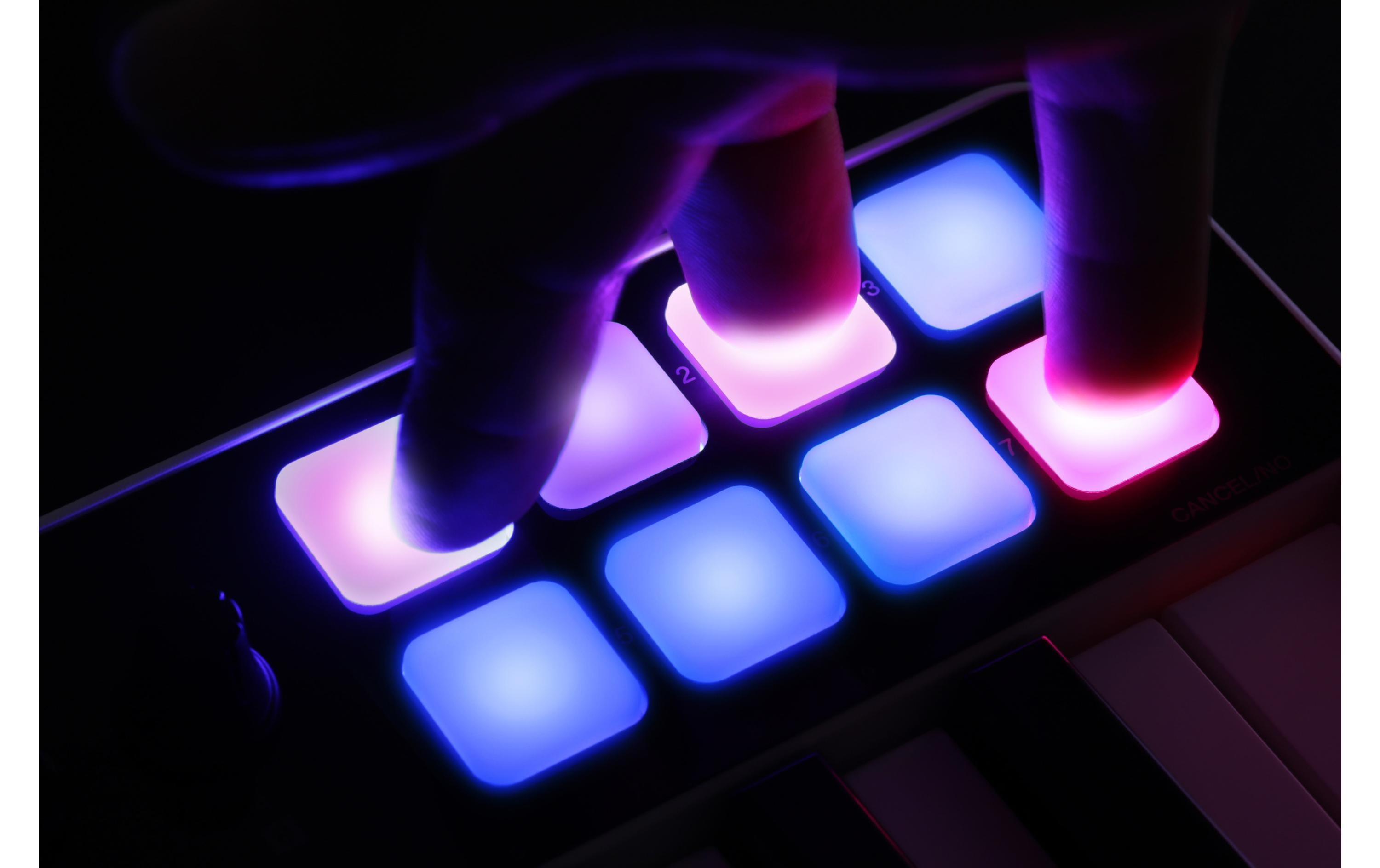 IK Multimedia Keyboard Controller iRig Keys I/O 49