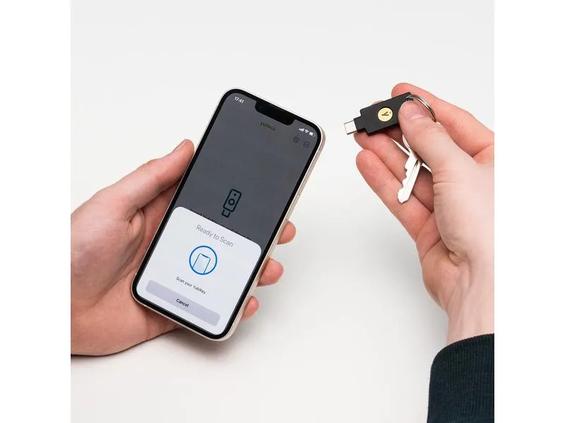 Yubico Security Key C NFC FW 5.8 USB-C, 1 Stück Yubico Security Key C NFC FW 5.8 USB-C, 1 Stück