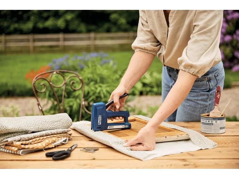 Rapid Handtacker RPC7 Starter-Kit inkl. Klammern Rapid Handtacker RPC7 Starter-Kit inkl. Klammern