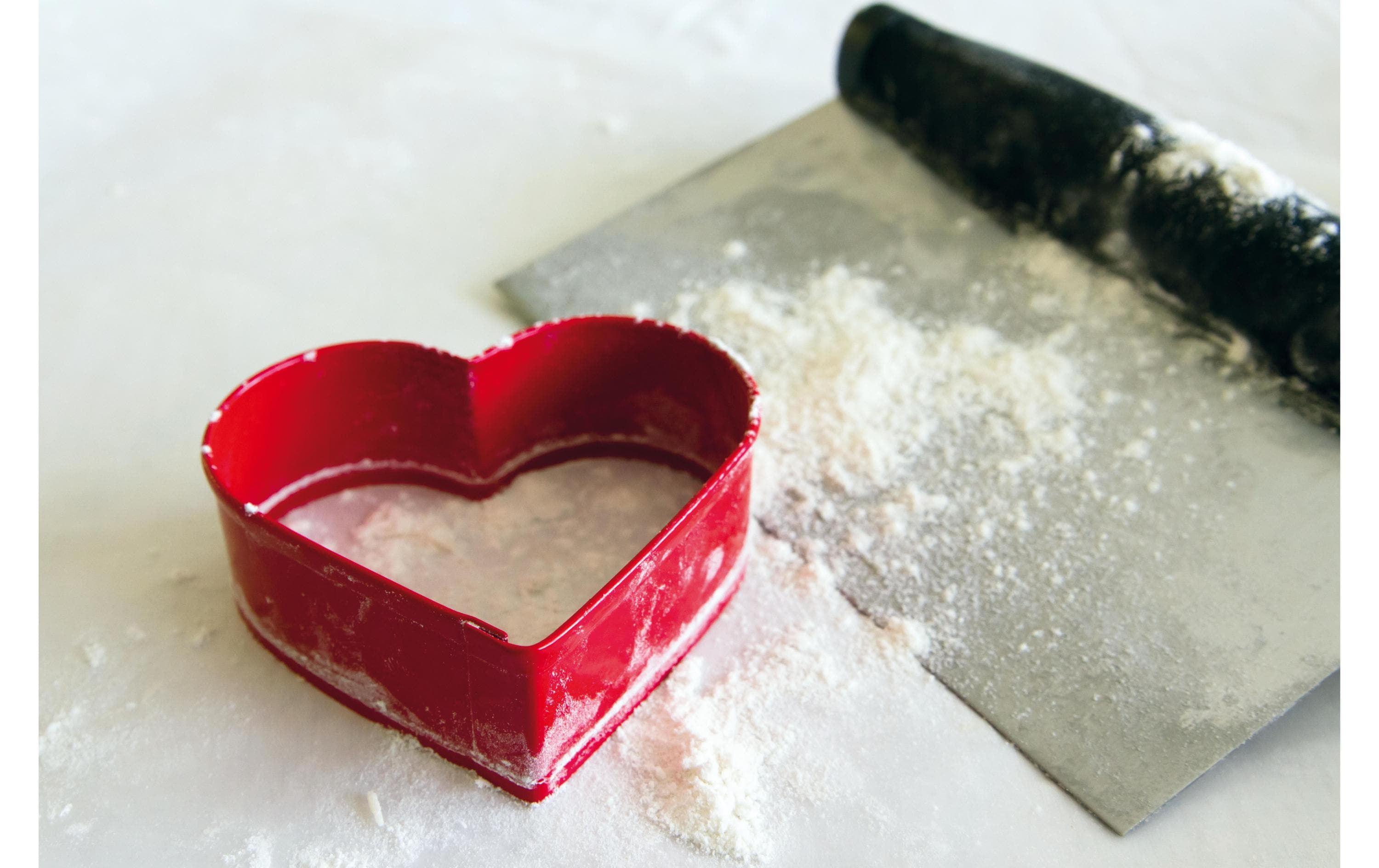 Paderno Teigschaber Silber