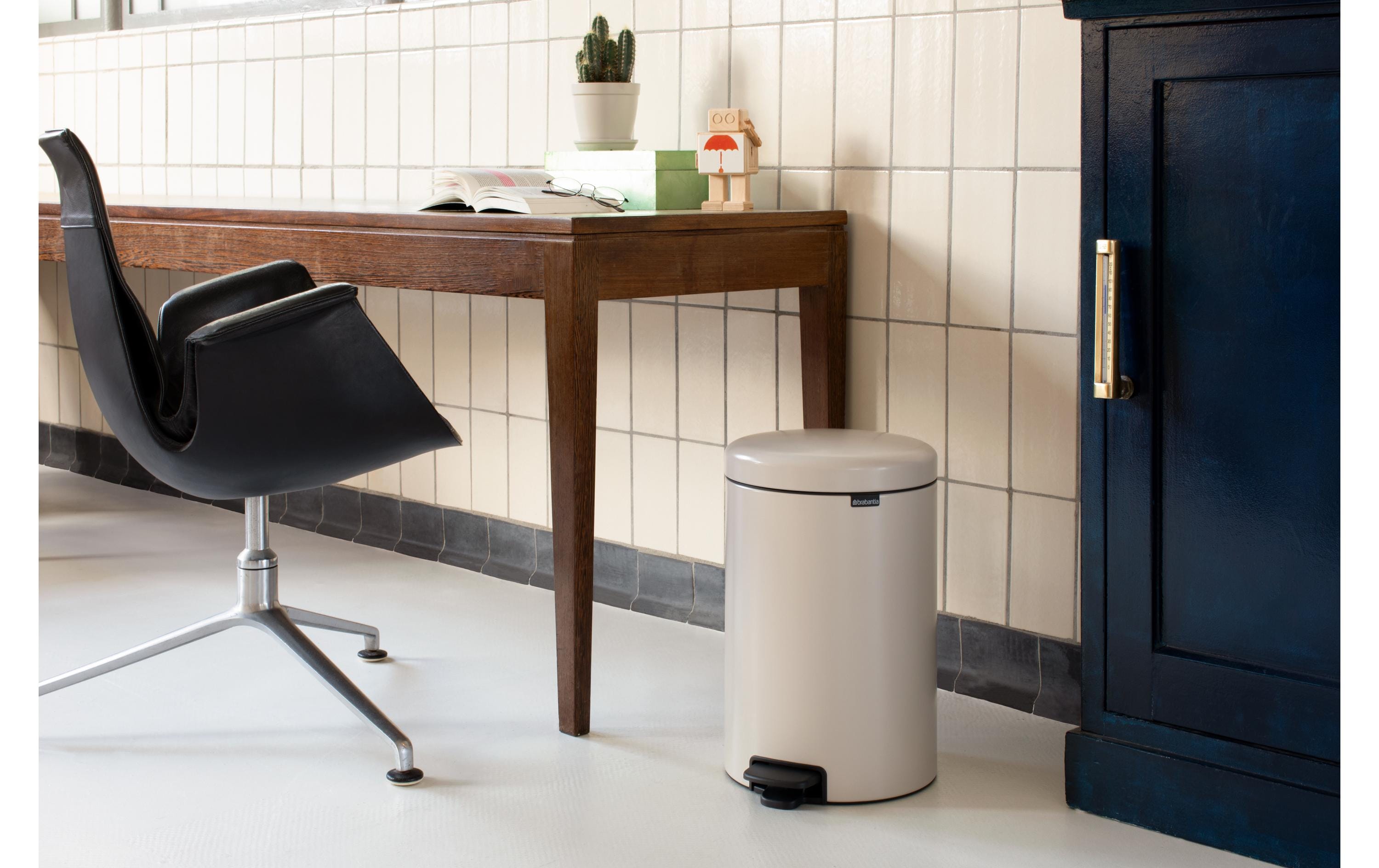 Brabantia Treteimer NewIcon 20 l, Soft Beige