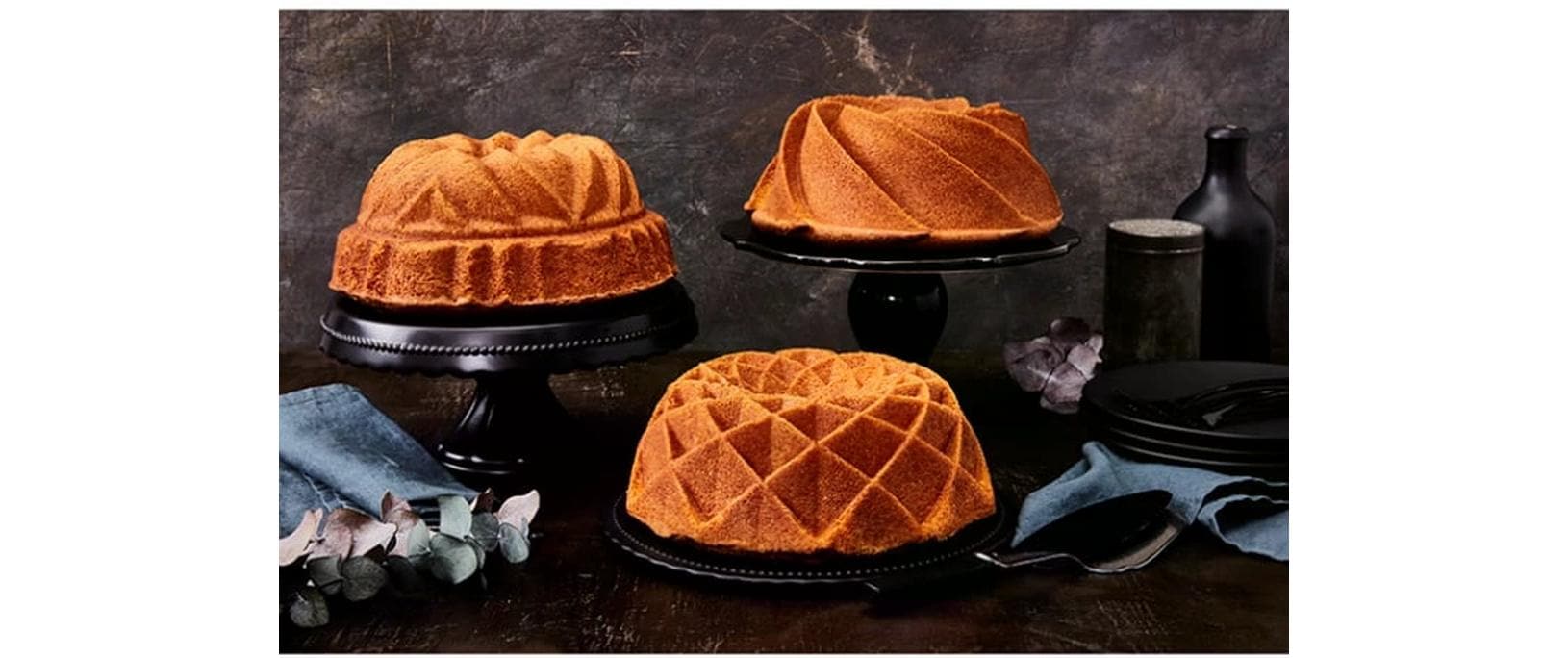 RBV Birkmann Gugelhupf-Backform Contoura Geo 24 cm, Gold