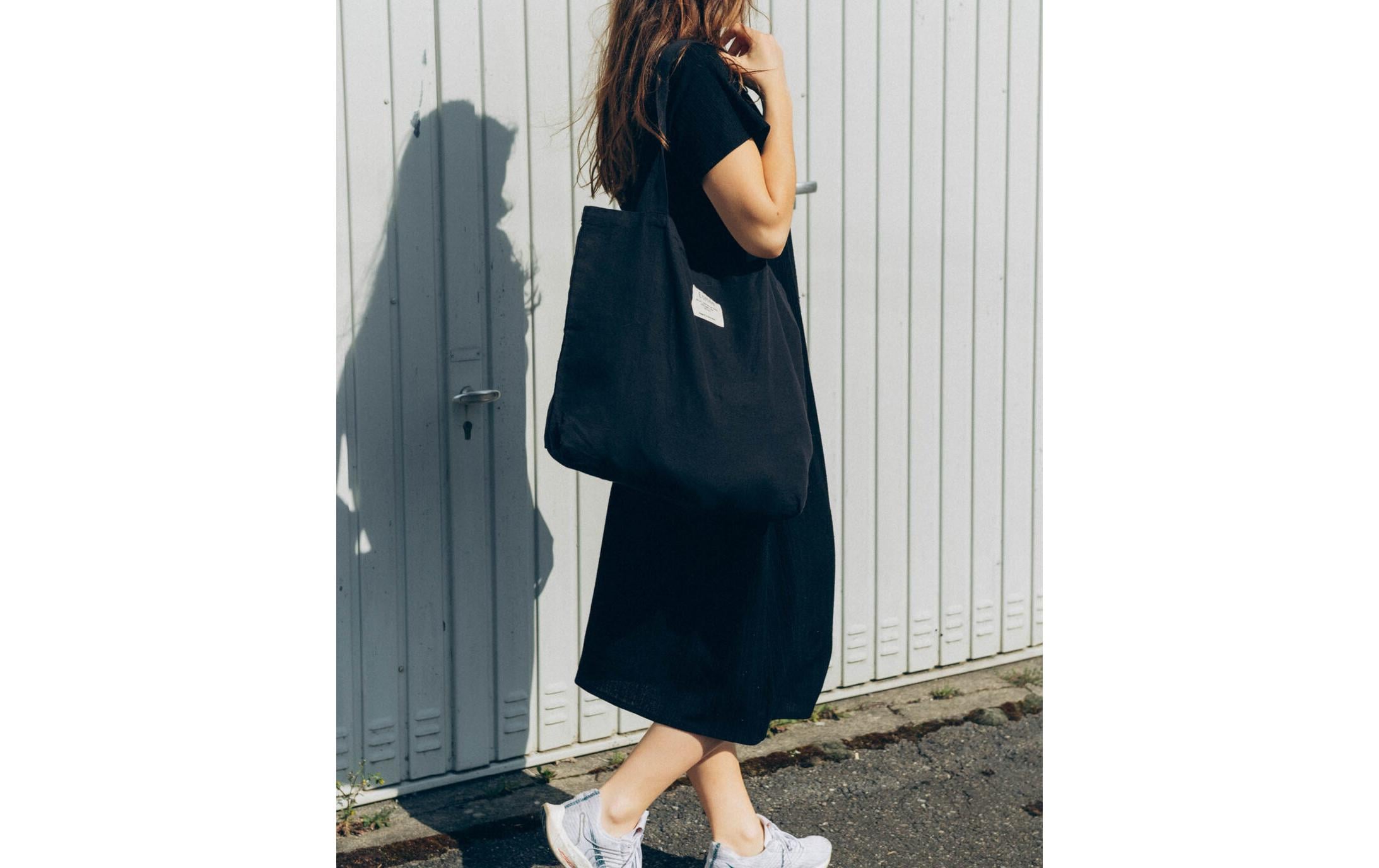 Esmée Tasche Lora Schwarz, 47 x 40 cm Esmée Tasche Lora Schwarz, 47 x 40 cm